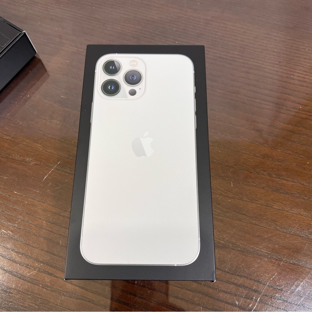 IPHONE 13 Pro Max boxes. 3 pieces